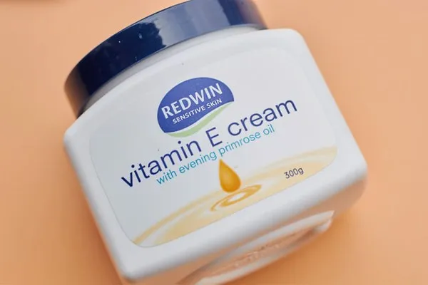 Kem Redwin body vitamin E & EPO_2