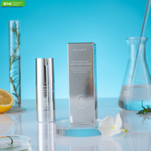 Pharmaform Spot Corrector Light Weight2