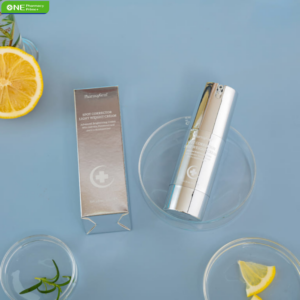 Pharmaform Spot Corrector Light Weight3